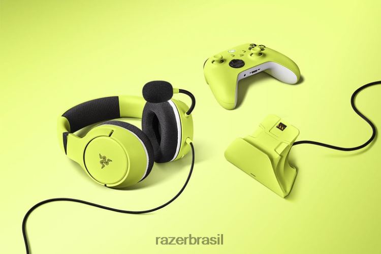 Razer console Uma cor pacote duo essencial para xbox - volt elétrico 06X4JT174