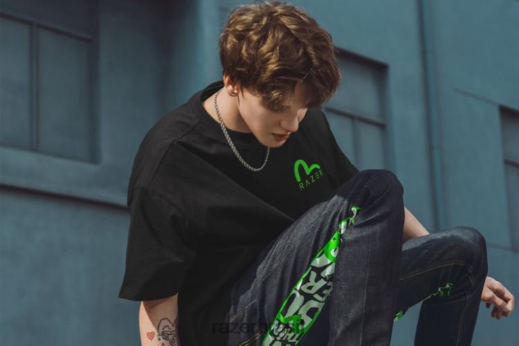 Razer vestuário Uma cor camiseta evisu com estampa daicock 06X4JT191